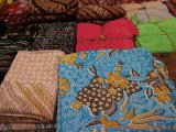 griya-batik-cirebonan-masroni-02.jpg
