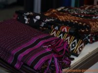 loekeli-tenun-ikat-rote-3