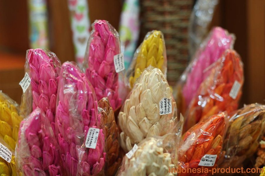 ratna-sari-floral-2