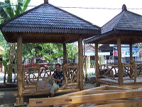 antique-furniture-04