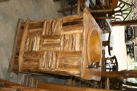 antique-furniture-50