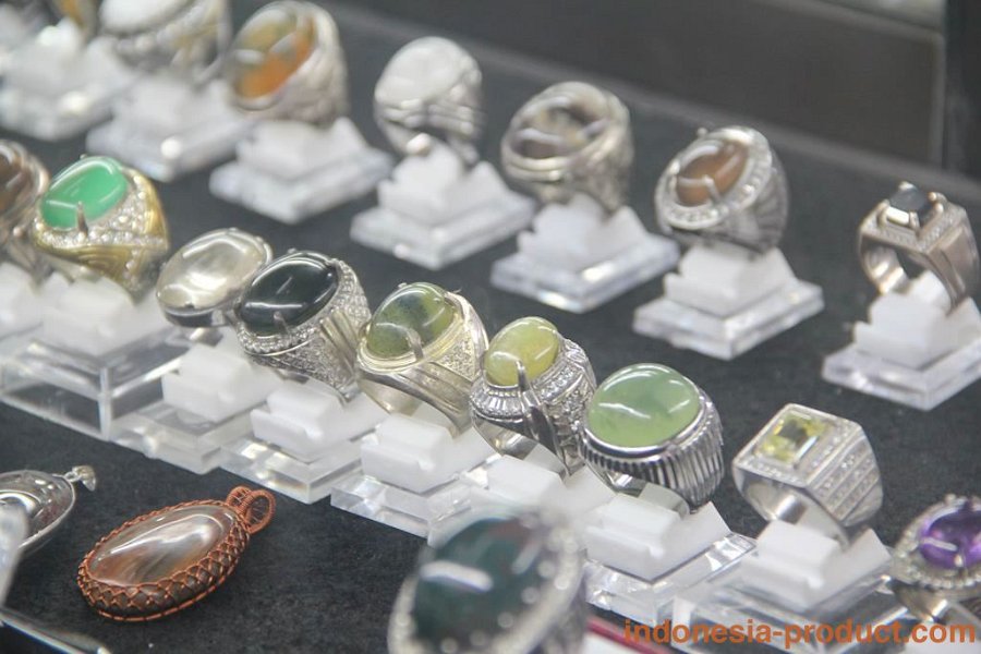 azzam-jewellery-surabaya-2
