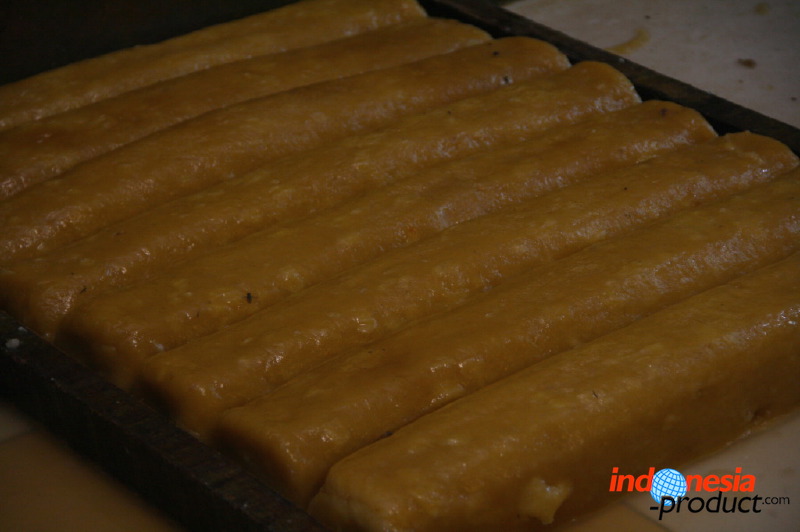crackers-village-01.jpg