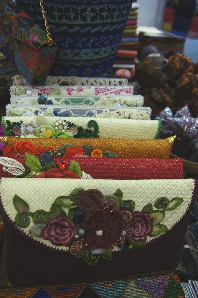 manacika-bali-paint_1c91a34.jpg
