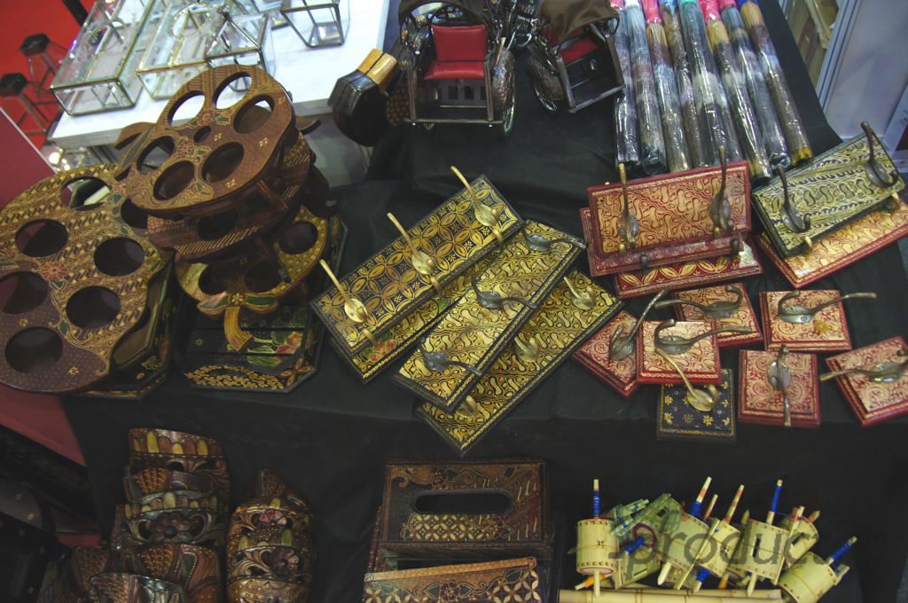 puri-art-glass2-ind_1c9198e.jpg