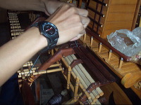miniature-ship-hand_1f86295