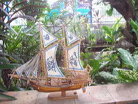 miniature-ship-hand_1f8629b