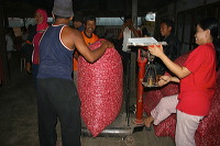 red-onion-market-25